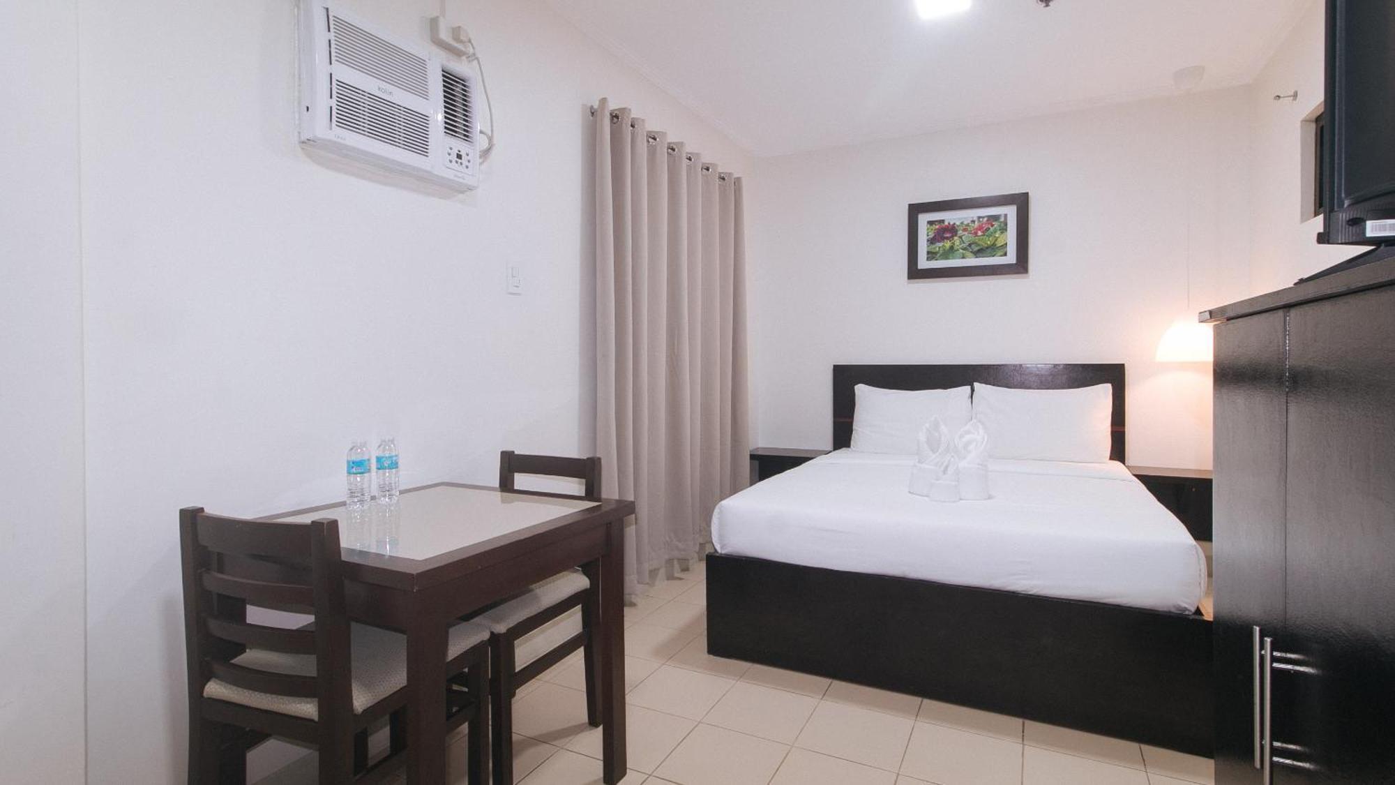 Urbanview At Evangelista Street Makati San Pedro Makati Eksteriør billede