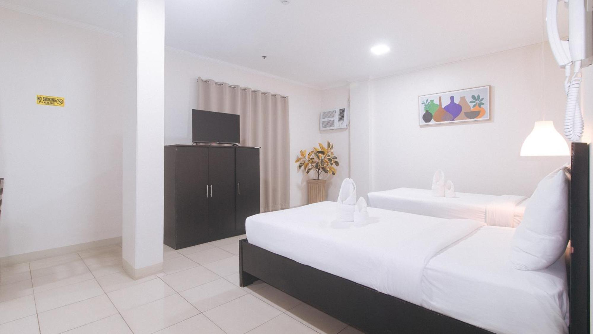 Urbanview At Evangelista Street Makati San Pedro Makati Eksteriør billede