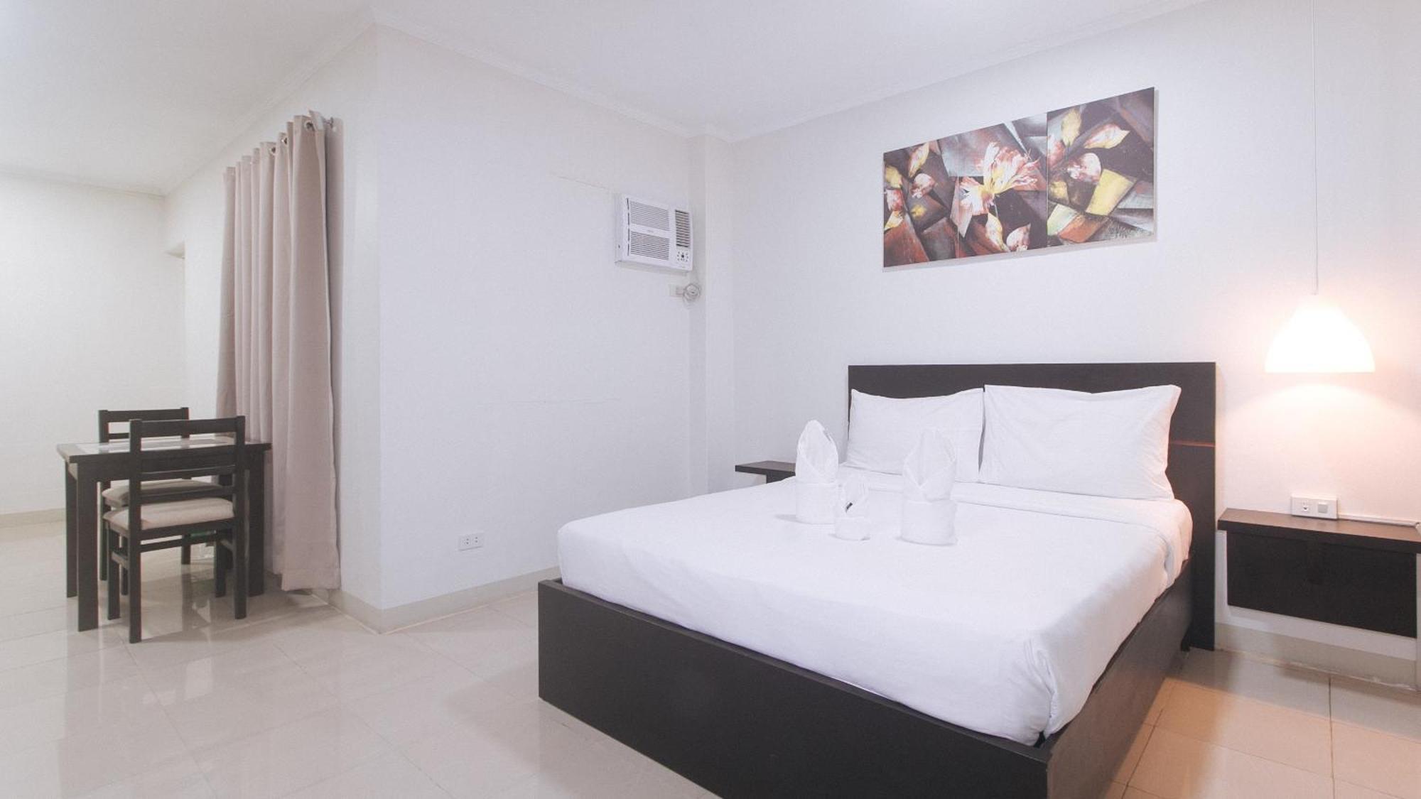 Urbanview At Evangelista Street Makati San Pedro Makati Eksteriør billede